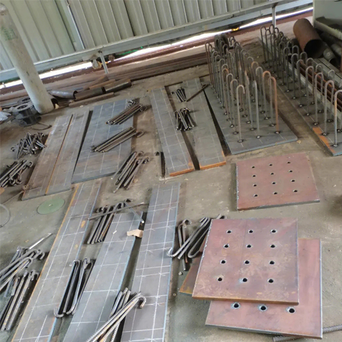 有哪些其他因素会影响河南预埋件位置的确定？